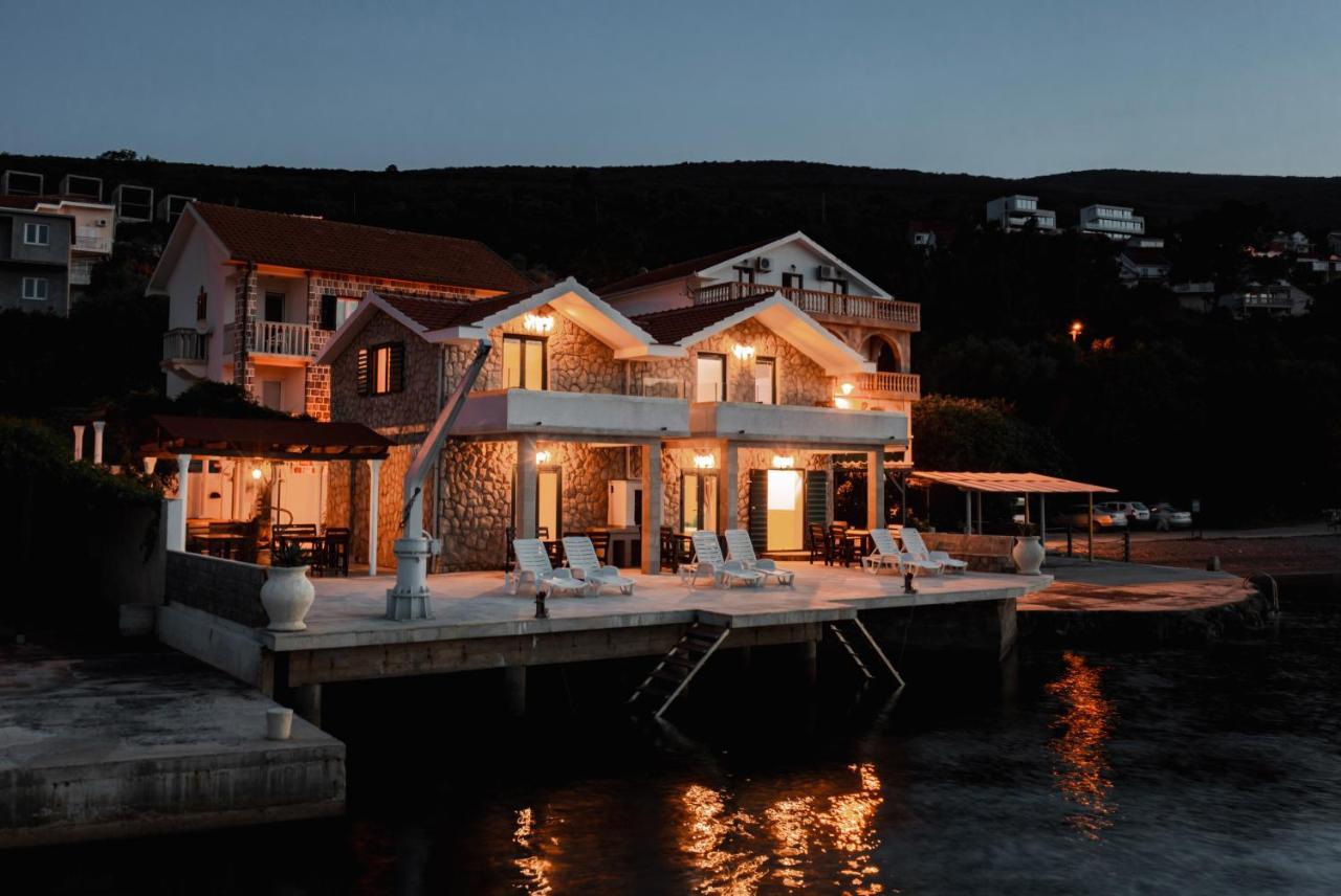 Apartments Ponta Krasici Tivat Exterior photo