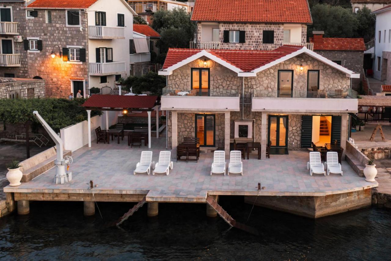 Apartments Ponta Krasici Tivat Exterior photo