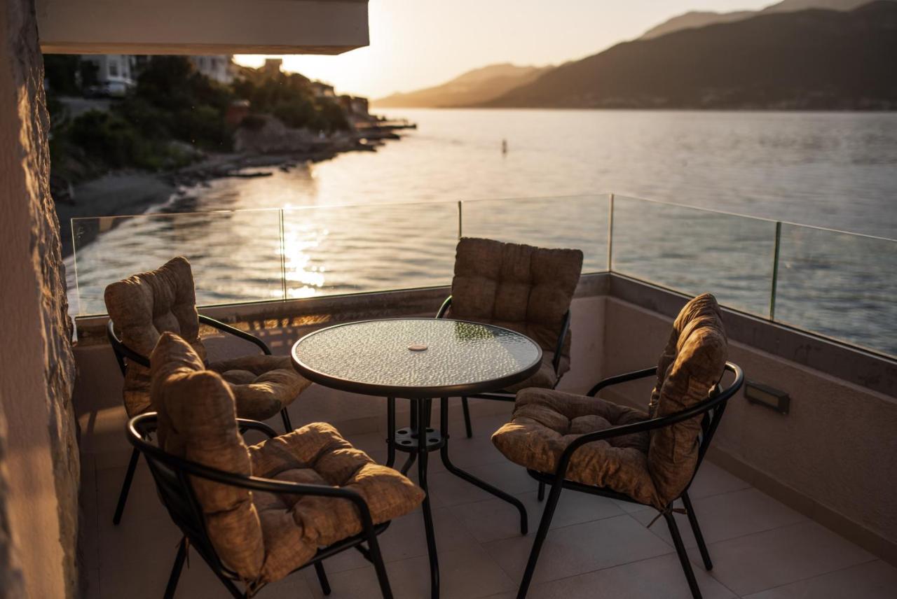 Apartments Ponta Krasici Tivat Exterior photo