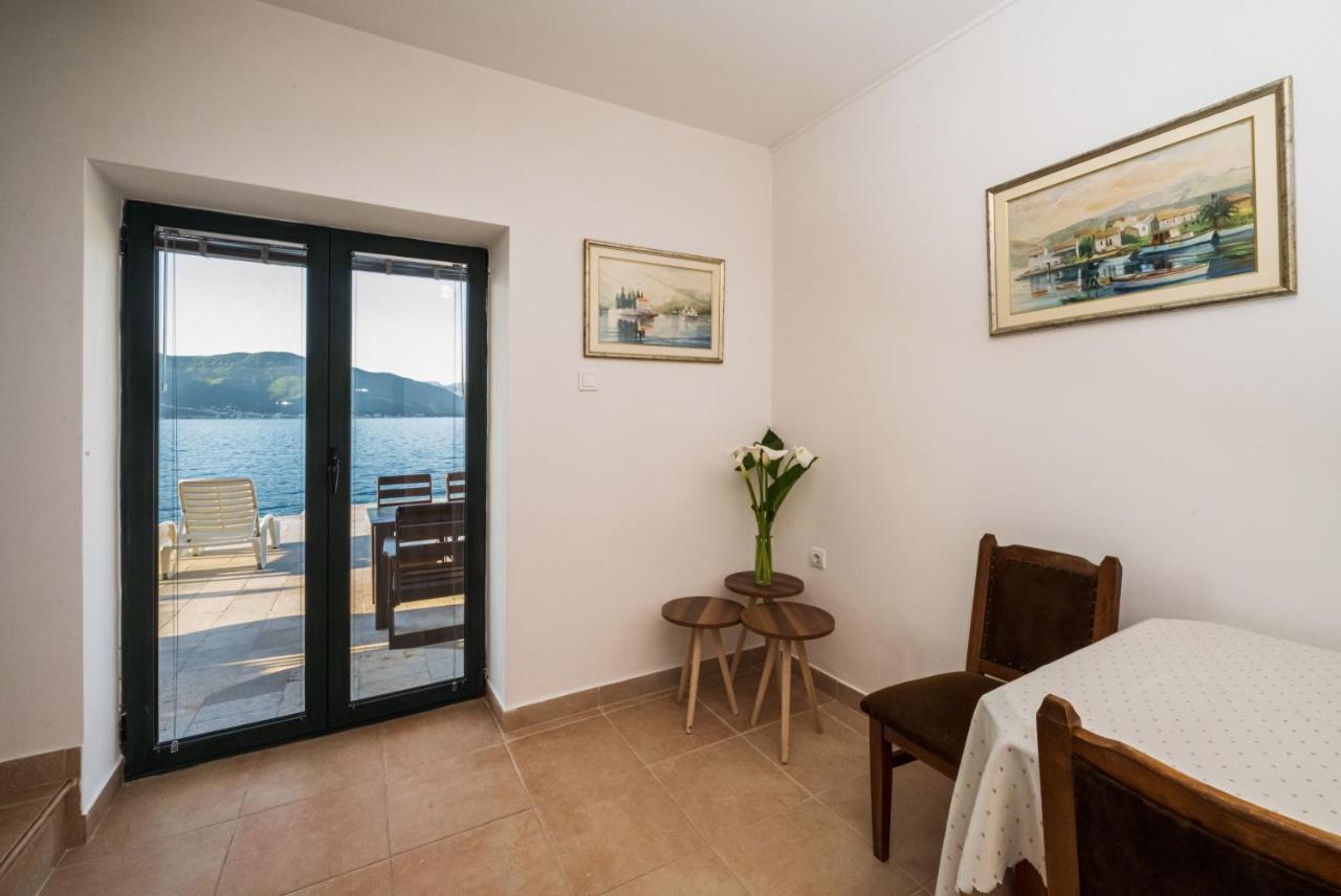 Apartments Ponta Krasici Tivat Exterior photo