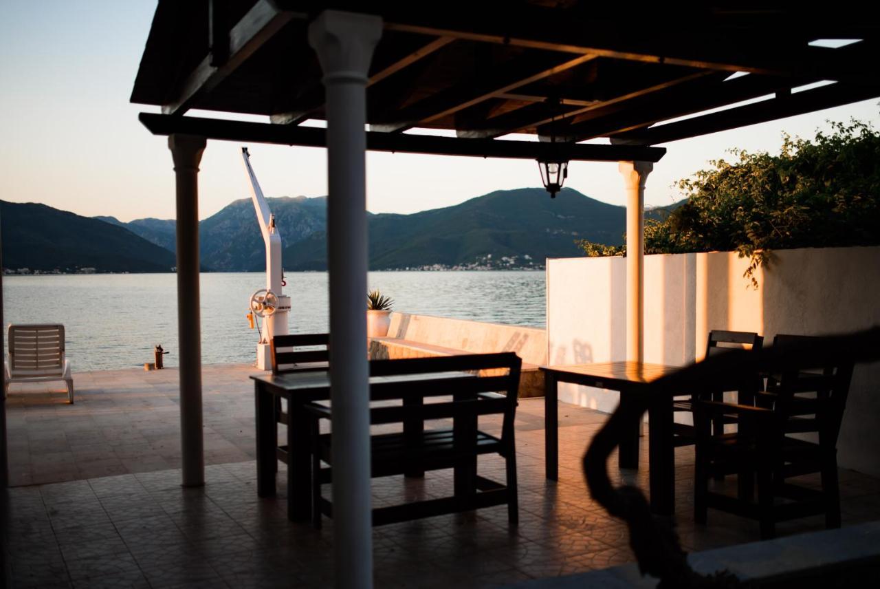Apartments Ponta Krasici Tivat Exterior photo