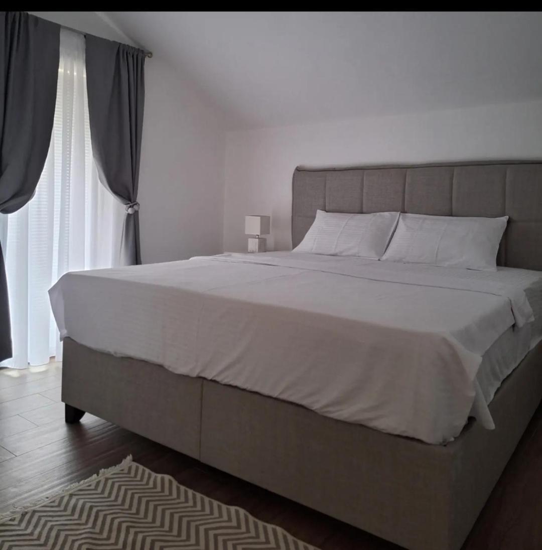 Apartments Ponta Krasici Tivat Exterior photo